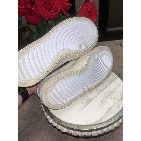 Women's White NIKE Comfort Insole Court Vision Alta Sneakers DO2791-100 Size 9 - Picture 10 of 10